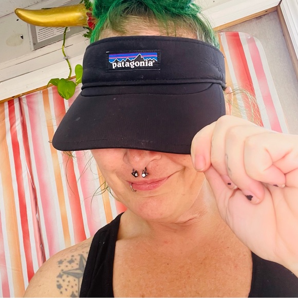 Patagonia Classic Black Visor - Picture 2 of 8